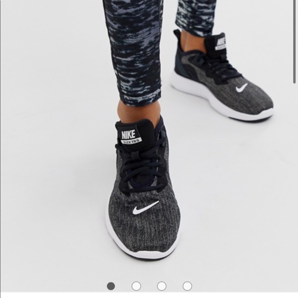 Nike FLEX TR9